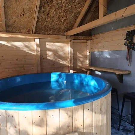 Dom Nad Stryszawka Z Balia I Sauna - Wypoczynkowy Na Wylacznosc 山林小屋
